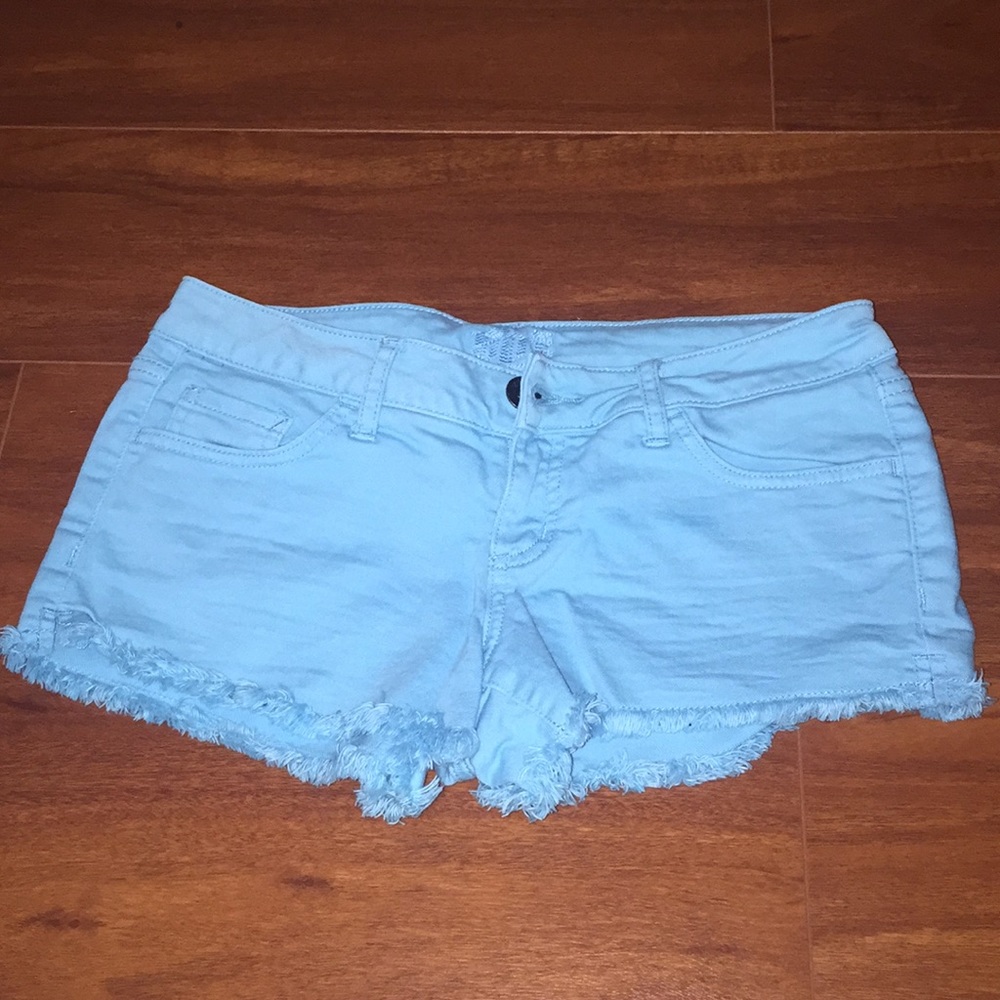 2000s low rise perfect butt shorts 👌